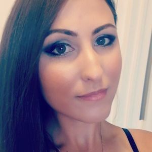 Meet your Posher, Aly